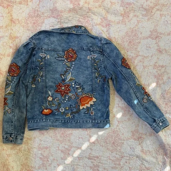 Driftwood large Embroidered Denim Jacket - Picture 2 of 13